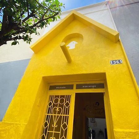 Casa Canario Hostel Гвадалахара Екстер'єр фото
