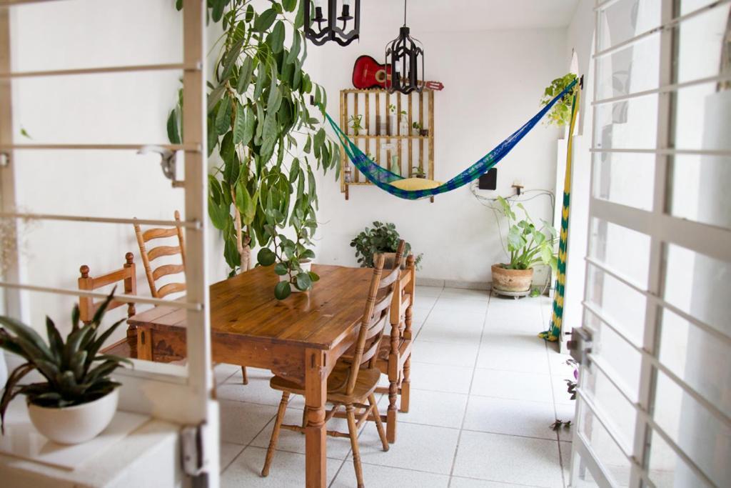 Casa Canario Hostel Гвадалахара Екстер'єр фото