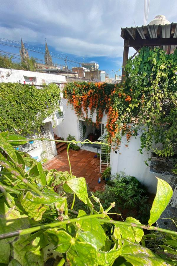 Casa Canario Hostel Гвадалахара Екстер'єр фото