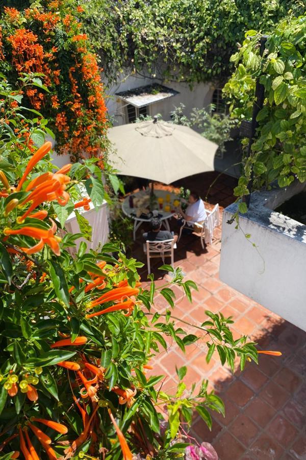 Casa Canario Hostel Гвадалахара Екстер'єр фото