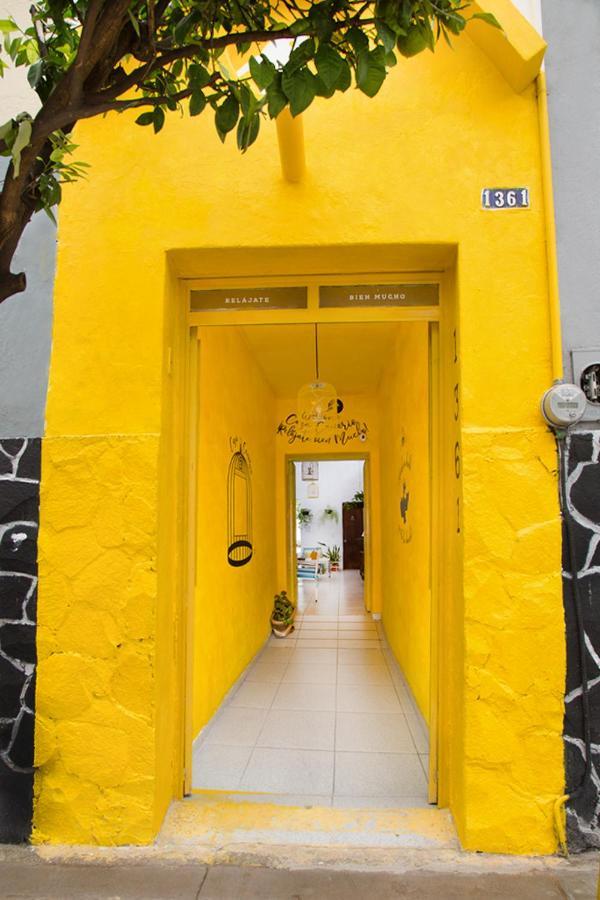 Casa Canario Hostel Гвадалахара Екстер'єр фото